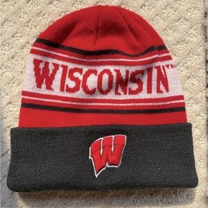Wisconsin Badgers Top Of The World cuffed Knit red/white/black beanie Hat
